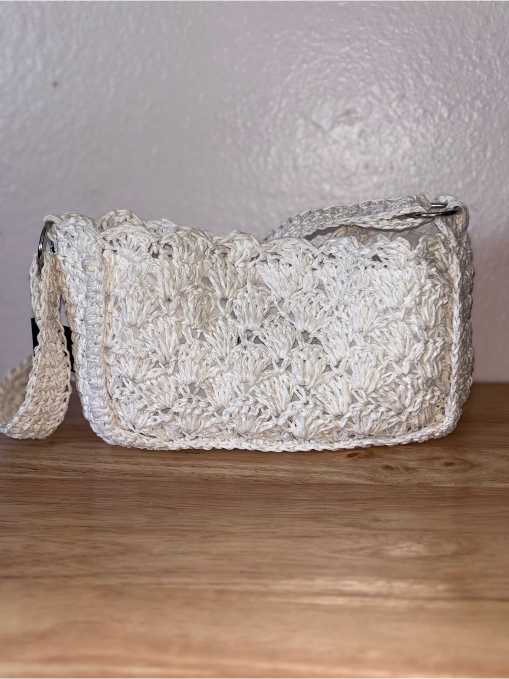 Forever 21 Woman’s Cute, White Crochet Purse, Satchel NWT - Picture 5 of 15